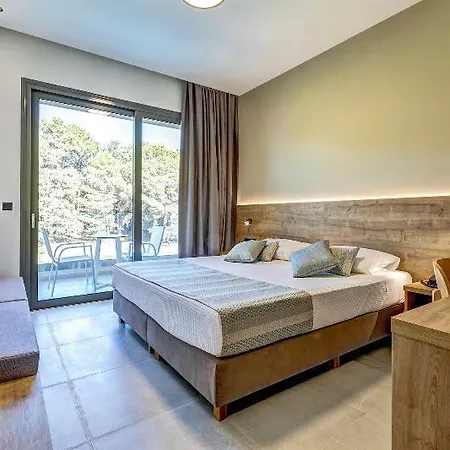 White Olive Elite 5* Laganas